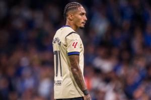 无缘欧冠战巴黎！巴萨官方：拉菲尼亚股二头肌受伤，预计缺战3周