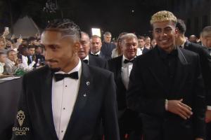 被严重低估？拉菲尼亚上赛季38球23助，金球评选只获620分排第五