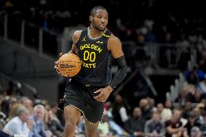 自由球员市场动态：格莱姆斯托马斯获资质报价，库明加签下2年合同。