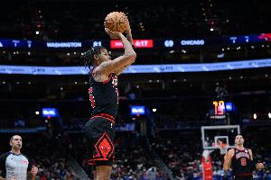 达伦-特里：立志成为卡鲁索式球员，专注防守并甘愿角色定位。