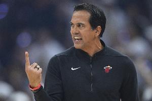 斯波：欣赏球队的转移球配合，但仍需减少失误。