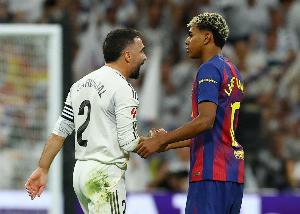 记者：亚马尔因场外纷扰荒废了三个月，