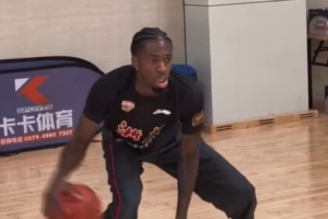 浙江男篮新援兰道夫荣膺德甲常规赛得分王 球队晒出其训练视频