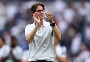 弗兰克坦言，失利总是让人感到失望，今日双方实力相当，裁判的判罚出现了问题。