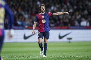 记者消息：埃里克-加西亚即将与巴萨续约，热刺与切尔西需转向其他目标寻找中卫。