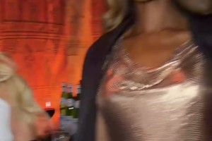 阿姨又和闺蜜们自拍！这样一对比，还是皮蓬前妻颜值最高